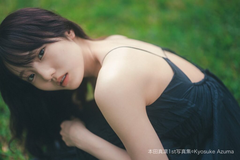 フィギュアスケーター・本田真凜、凜としたまなざしと素顔を詰め込んだ1st写真集発売決定