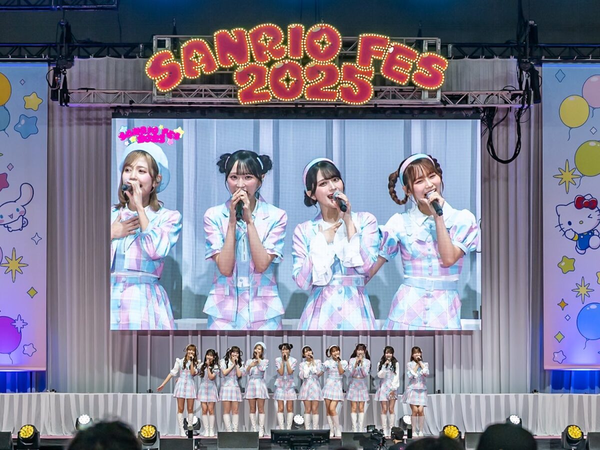＝LOVE、サンリオキャラとの可愛いコラボパフォーマンスを披露。『SANRIO FES 2025』出演
