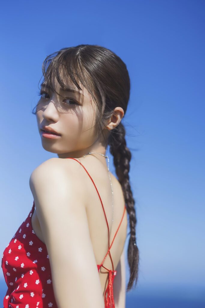 Peel the Apple 浅原凜、誕生日を祝して1st写真集よりアザーカット公開