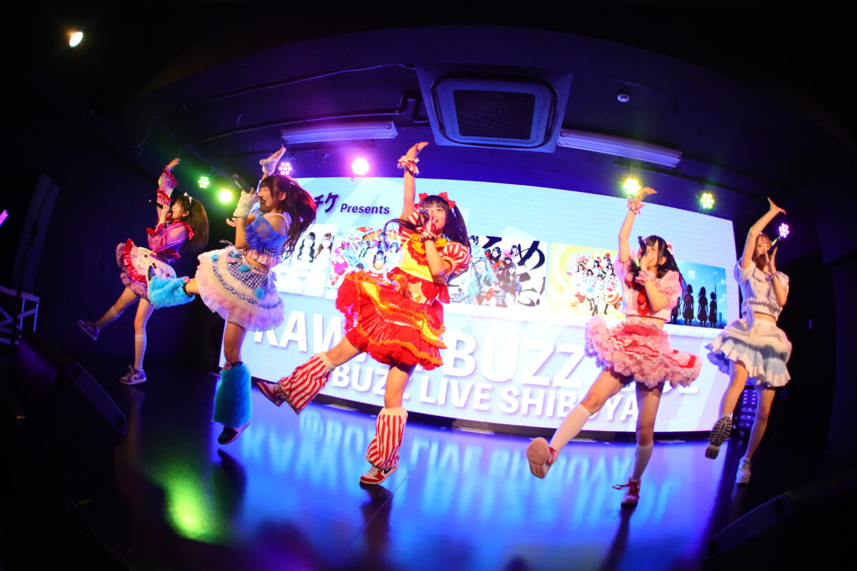 【KAWAII BUZZ IDOL vol.1レポート】ゆるめるモ!、スプスラッシュ、ハピクリ、プエラの絶対値ら注目アイドルの熱狂ステージ!